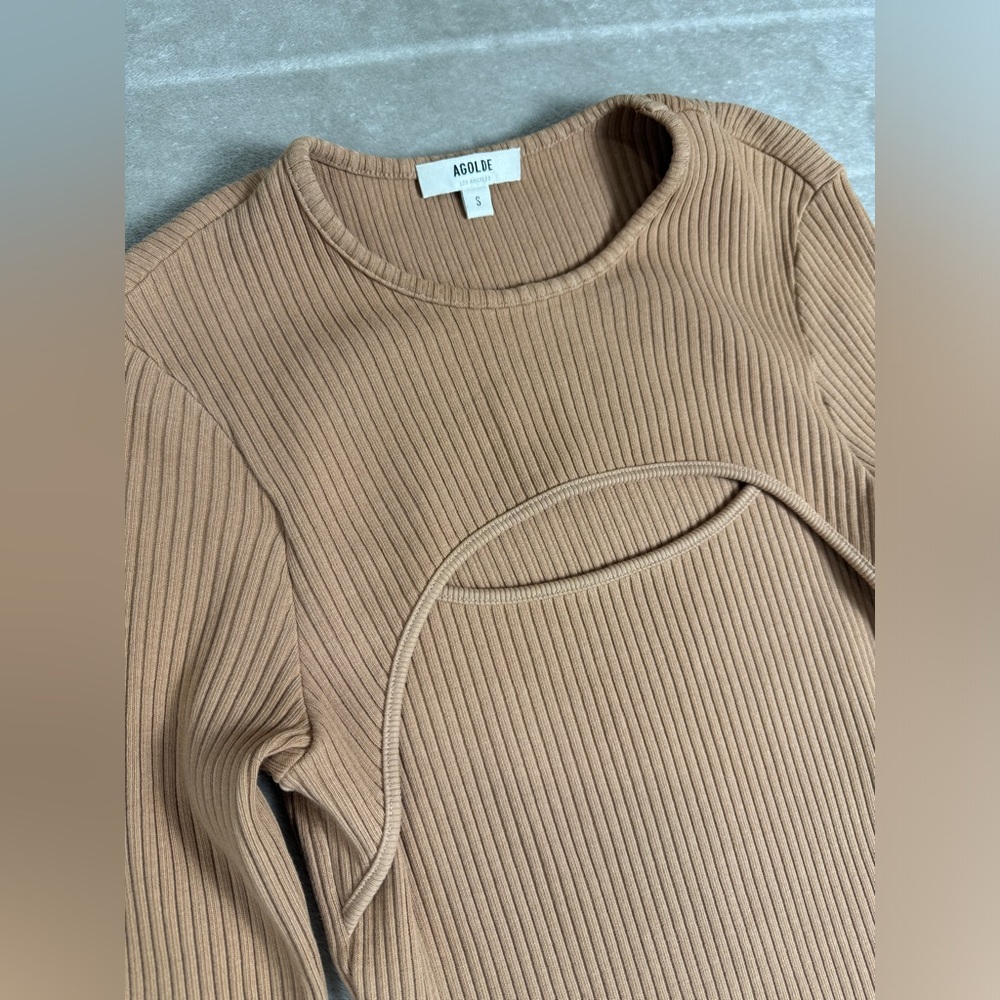 Agolde Women's Top Size Small Tan Neutral Lyza Cut Out Rib Top Classic - Picture 4 of 10